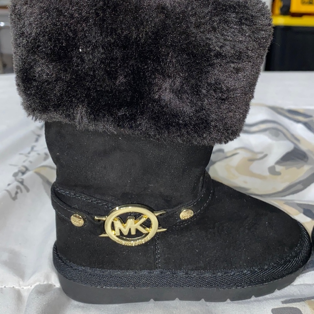 Michael Kors faux fur girls warm winter boots 6